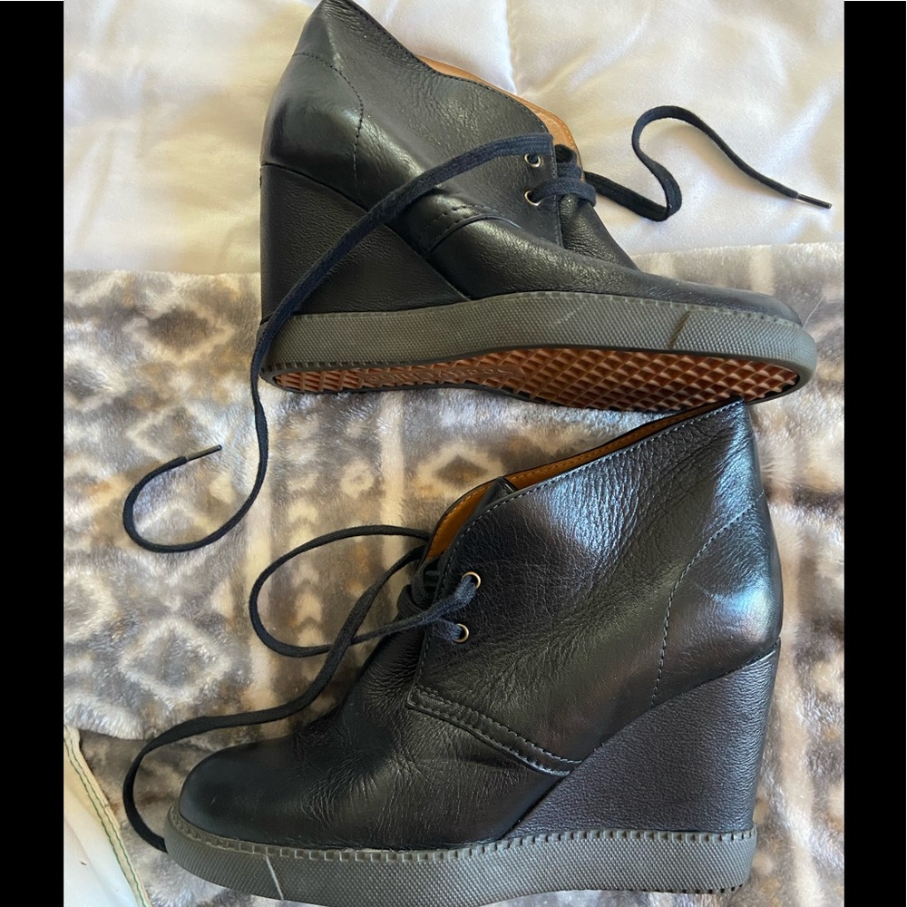 Sees by chole boots